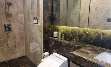 For rent 1 bed condo in Pathum Wan, Bangkok