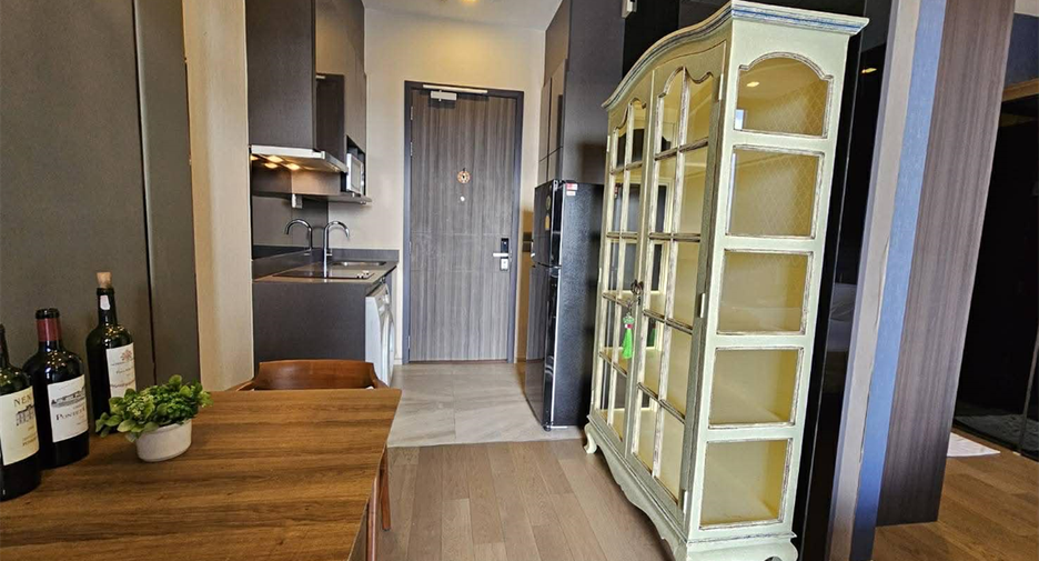 For rent 1 bed condo in Khlong Toei, Bangkok