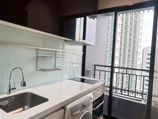 Condo en venta de 1 habitaciones en Huai Khwang, Bangkok