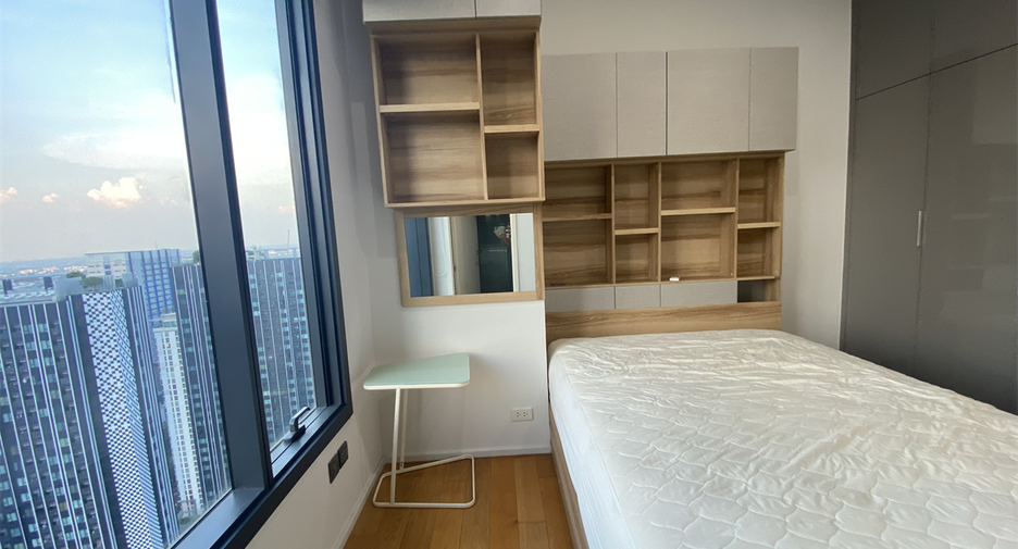 À louer 3 chambres condo à Chatuchak, Bangkok