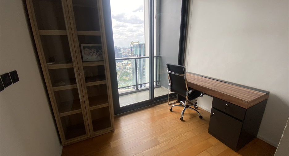À louer 3 chambres condo à Chatuchak, Bangkok
