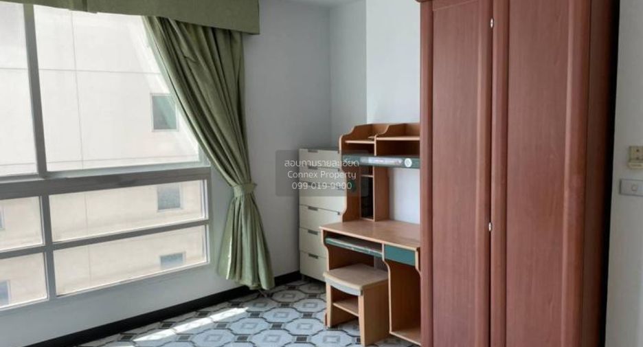 For sale 3 bedrooms condo in Sathon, Bangkok