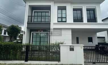 Casa en alquiler de 4 habitaciones en Khlong Sam Wa, Bangkok