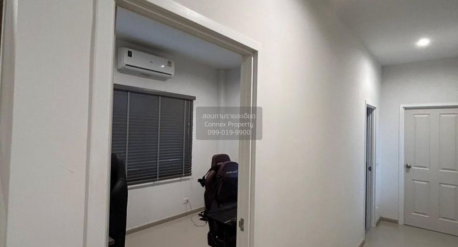 Casa en alquiler de 4 habitaciones en Khlong Sam Wa, Bangkok