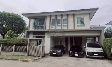 Casa en alquiler de 3 habitaciones en Don Mueang, Bangkok