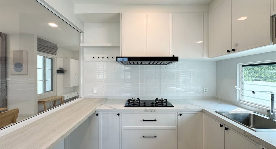 For sale そして for rent 3 ベッドルーム house in Bang Phli, Samut Prakan