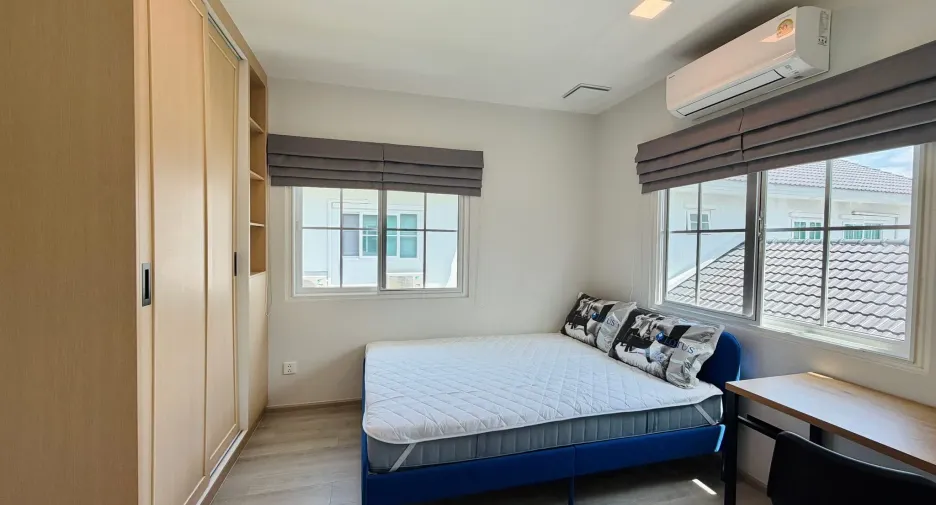 For sale 3 ベッドルーム townhouse in Bang Phli, Samut Prakan