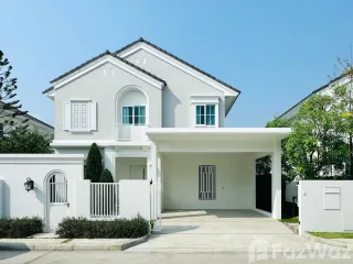 Casa adosada en venta de 3 habitaciones en Bang Phli, Samut Prakan