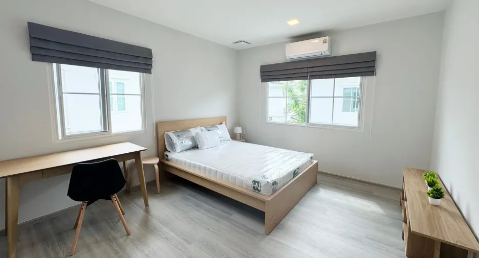 For sale 3 ベッドルーム townhouse in Bang Phli, Samut Prakan
