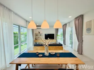Casa adosada en venta de 3 habitaciones en Bang Phli, Samut Prakan