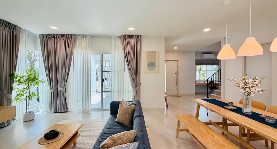 For sale 3 ベッドルーム townhouse in Bang Phli, Samut Prakan