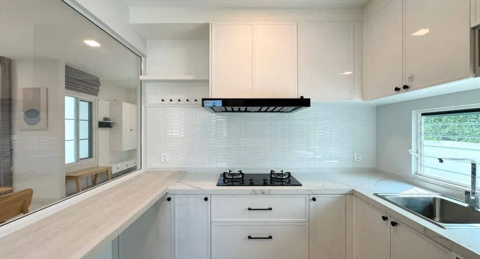 For sale 3 ベッドルーム townhouse in Bang Phli, Samut Prakan