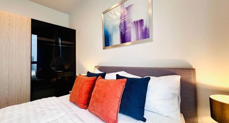 For rent 1 bed condo in Watthana, Bangkok