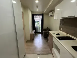 For rent 1 bed condo in Huai Khwang, Bangkok