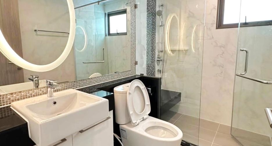 Condo en alquiler de 2 habitaciones en Watthana, Bangkok
