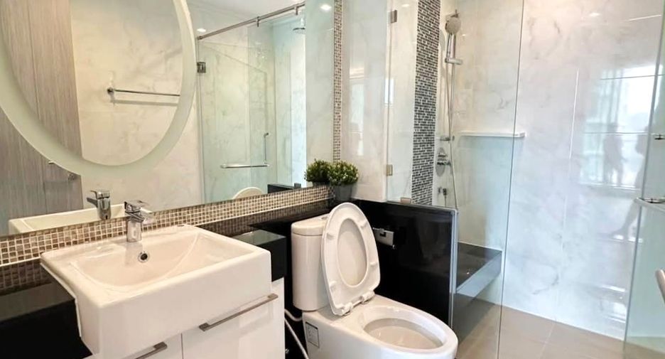 Condo en alquiler de 2 habitaciones en Watthana, Bangkok