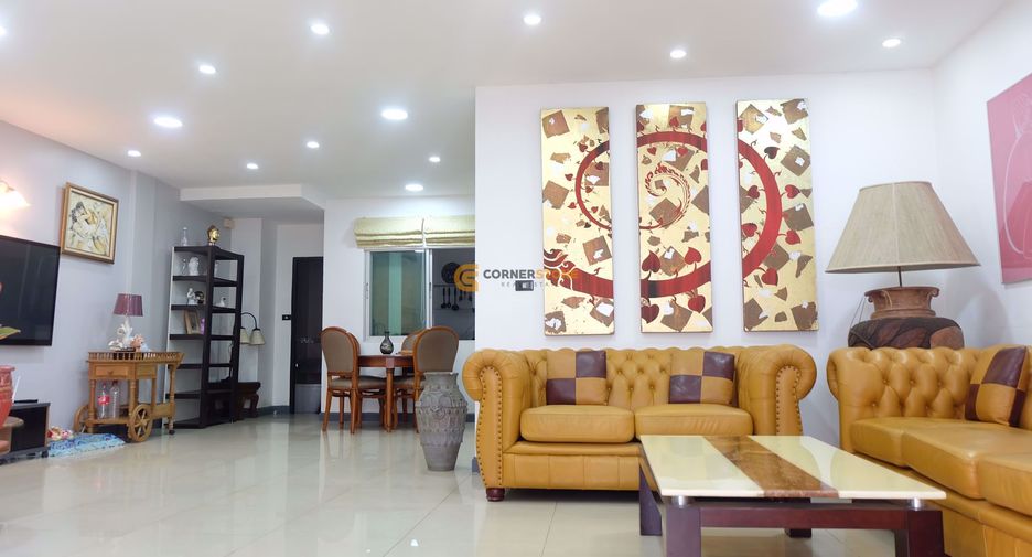 For rent and for sale 3 bedrooms house in Bang Lamung, Chonburi