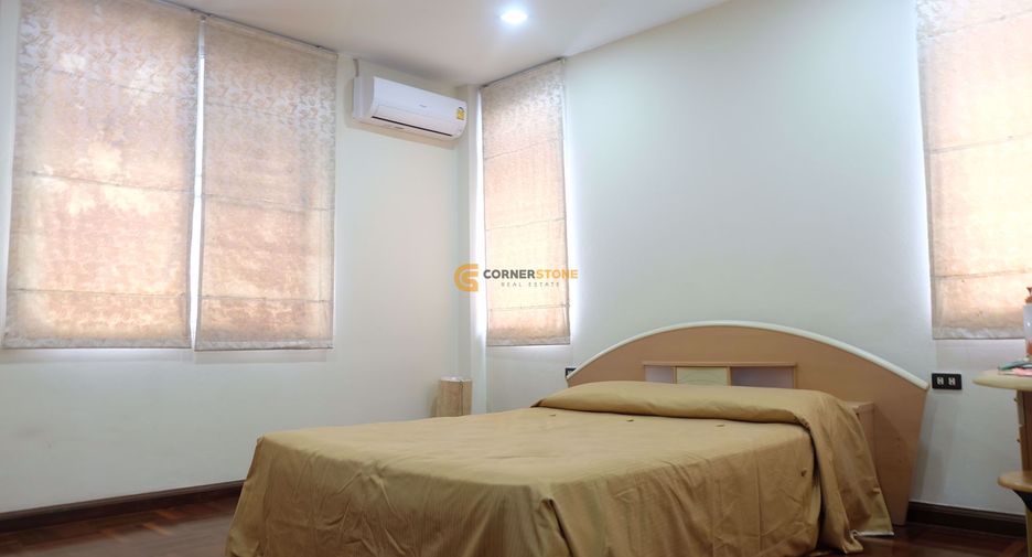 For rent and for sale 3 bedrooms house in Bang Lamung, Chonburi