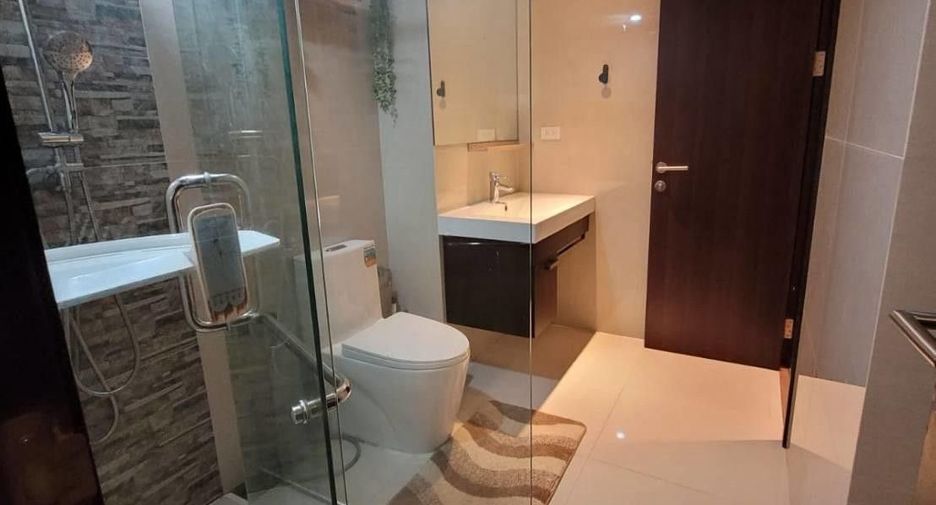 For rent 2 bedrooms condo in Mueang Phuket, Phuket
