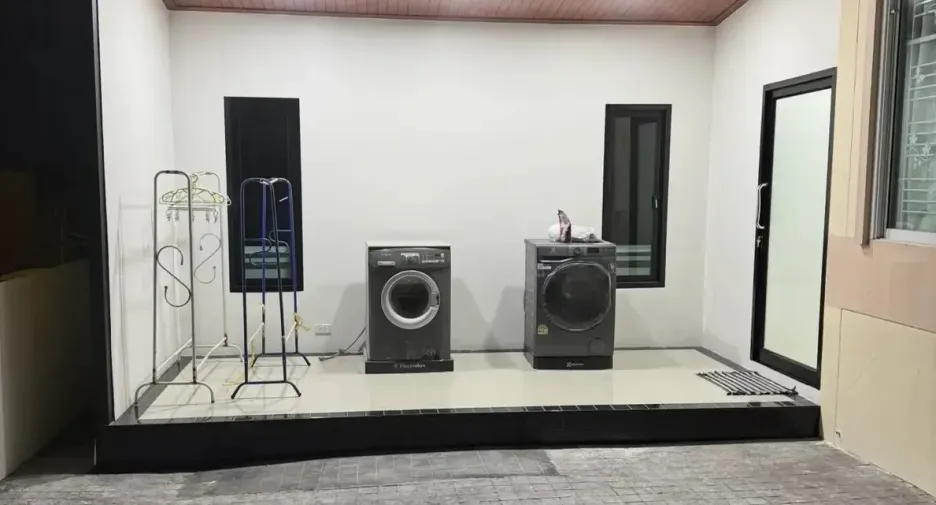 出售 3 卧室 独立屋 在 Nikhom Phatthana, Rayong