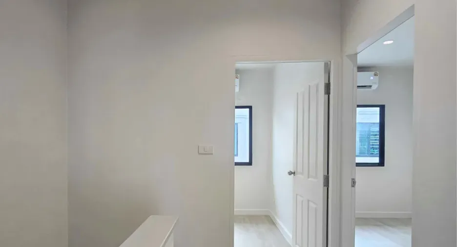 For rent 3 bedrooms townhouse in Bang Bua Thong, Nonthaburi