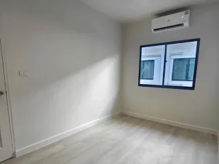 For rent 3 bedrooms townhouse in Bang Bua Thong, Nonthaburi
