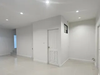 For rent 3 bedrooms townhouse in Bang Bua Thong, Nonthaburi