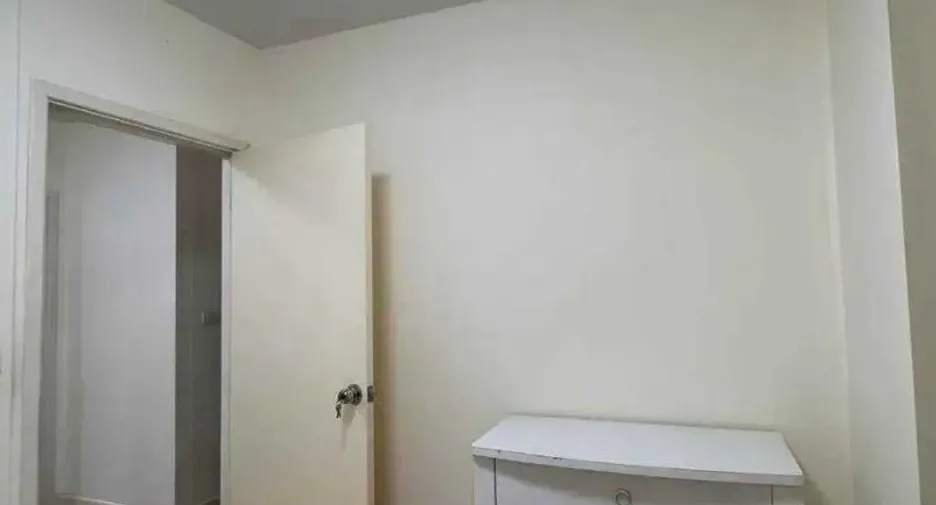 For rent 3 ベッドルーム townhouse in Pak Kret, Nonthaburi