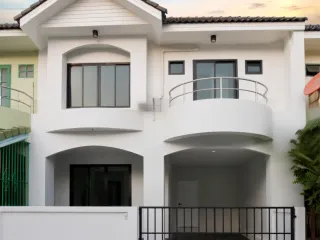 For rent 4 bedrooms townhouse in Bang Bua Thong, Nonthaburi