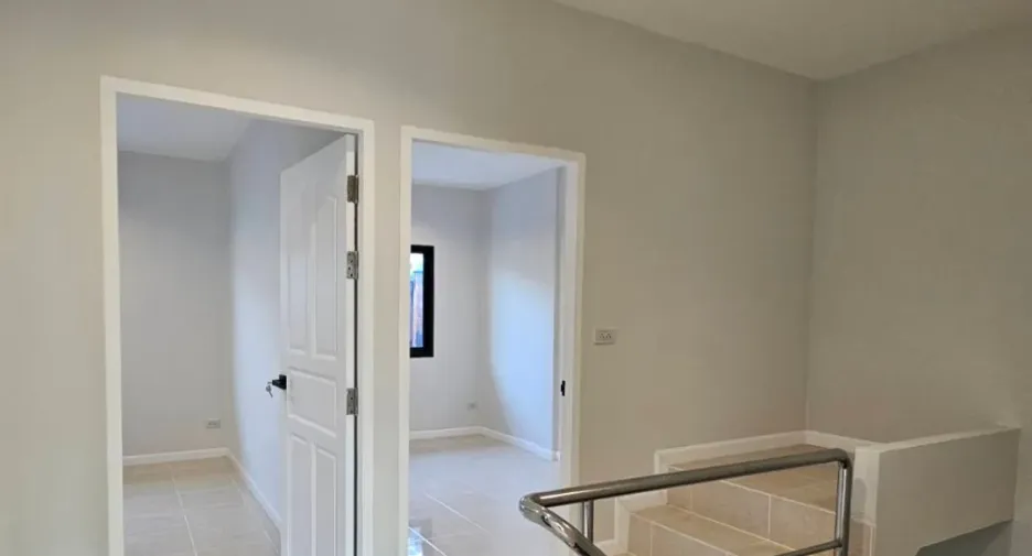 For rent 4 bedrooms townhouse in Bang Bua Thong, Nonthaburi