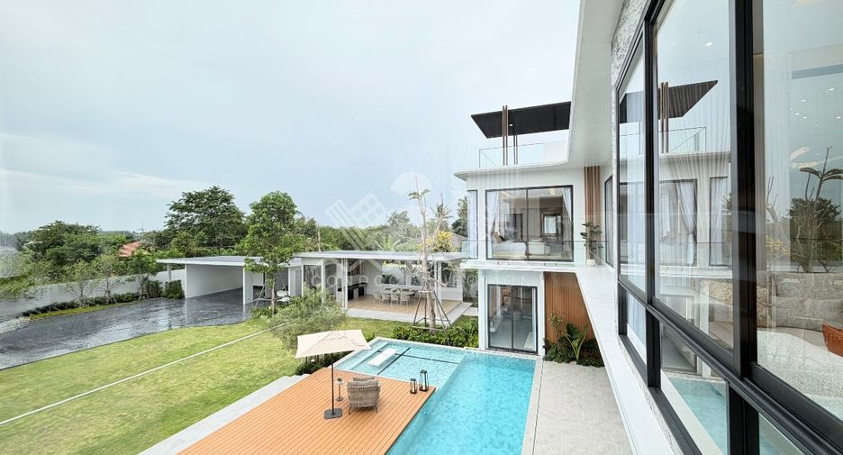 Casa en venta de 5 habitaciones en Bang Lamung, Chonburi