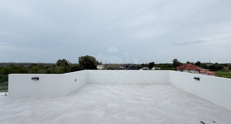Casa en venta de 5 habitaciones en Bang Lamung, Chonburi