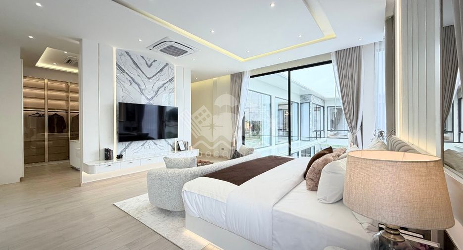 Casa en venta de 5 habitaciones en Bang Lamung, Chonburi