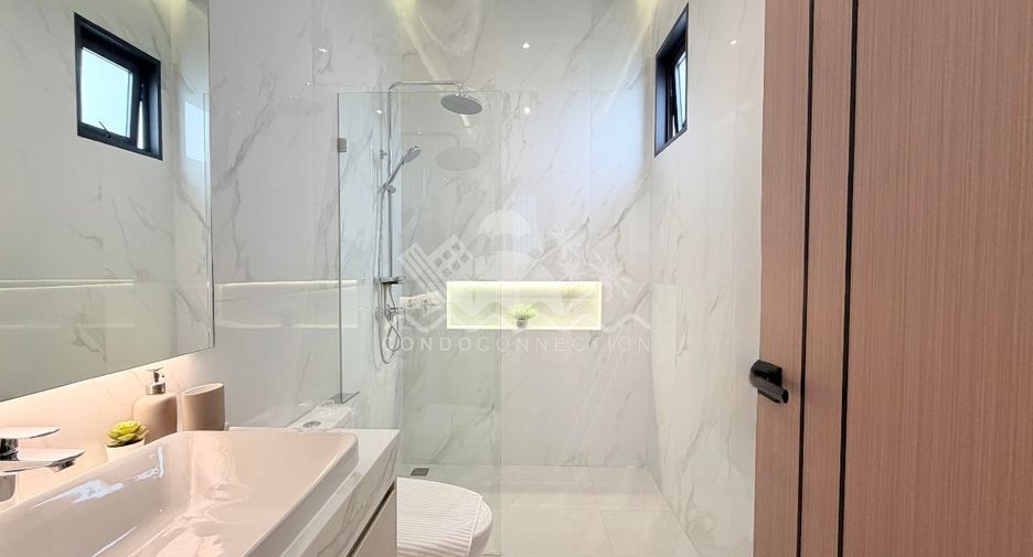 Casa en venta de 5 habitaciones en Bang Lamung, Chonburi