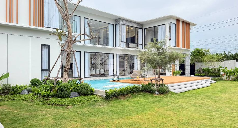 Casa en venta de 5 habitaciones en Bang Lamung, Chonburi