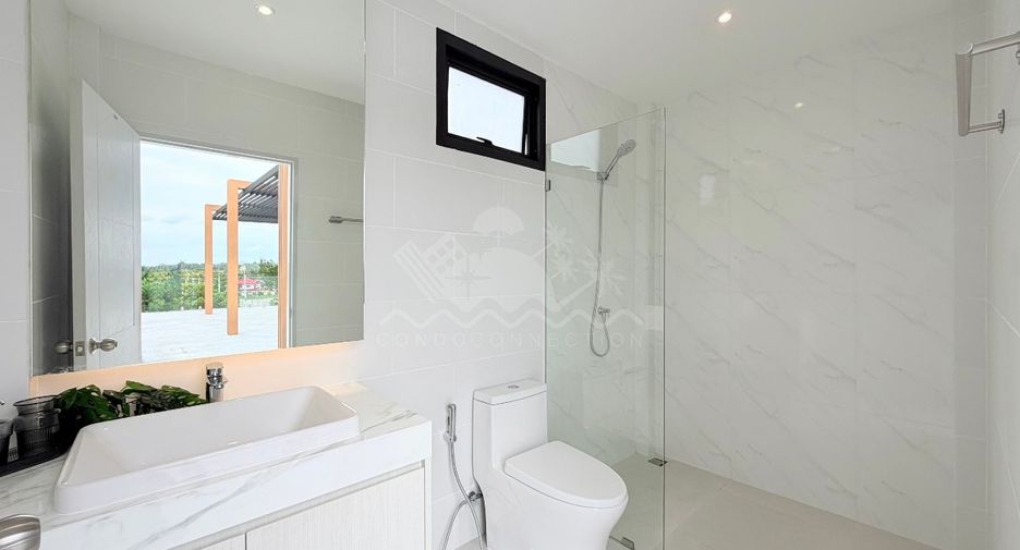 Casa en venta de 5 habitaciones en Bang Lamung, Chonburi
