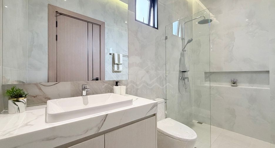 Casa en venta de 5 habitaciones en Bang Lamung, Chonburi
