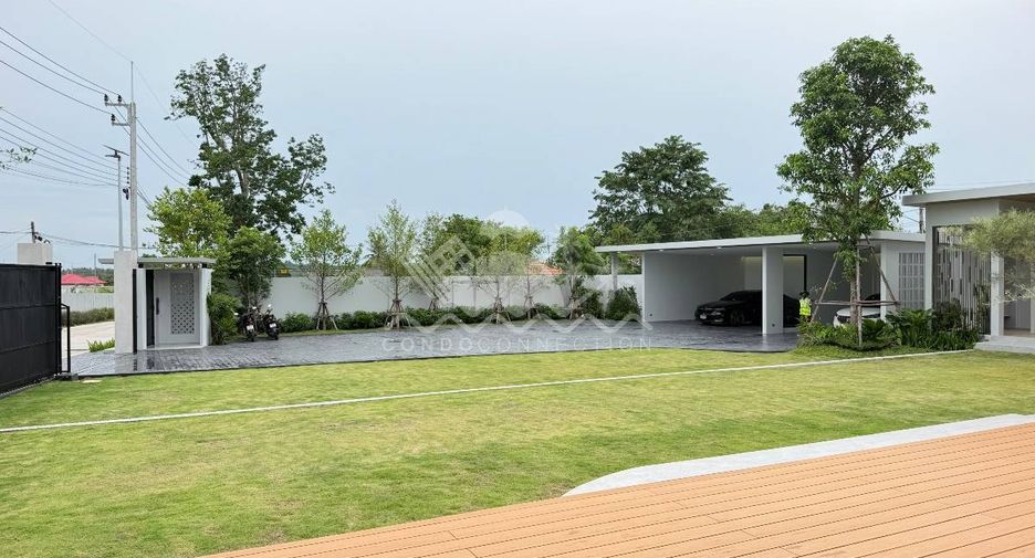 Casa en venta de 5 habitaciones en Bang Lamung, Chonburi