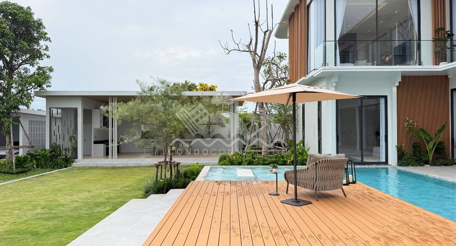 Casa en venta de 5 habitaciones en Bang Lamung, Chonburi