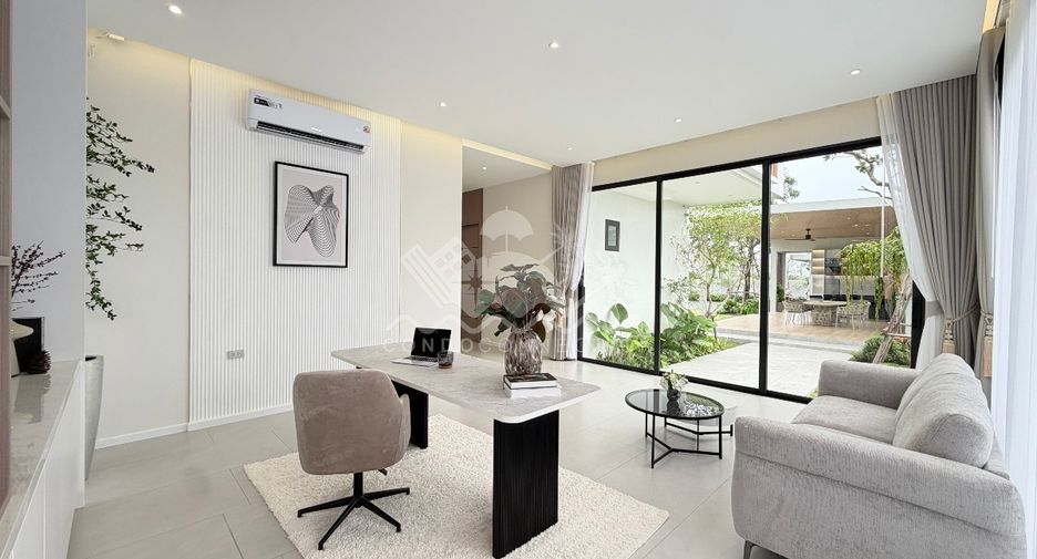 Casa en venta de 5 habitaciones en Bang Lamung, Chonburi