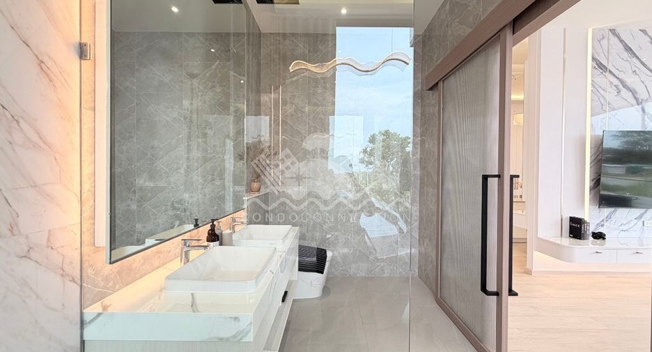 Casa en venta de 5 habitaciones en Bang Lamung, Chonburi