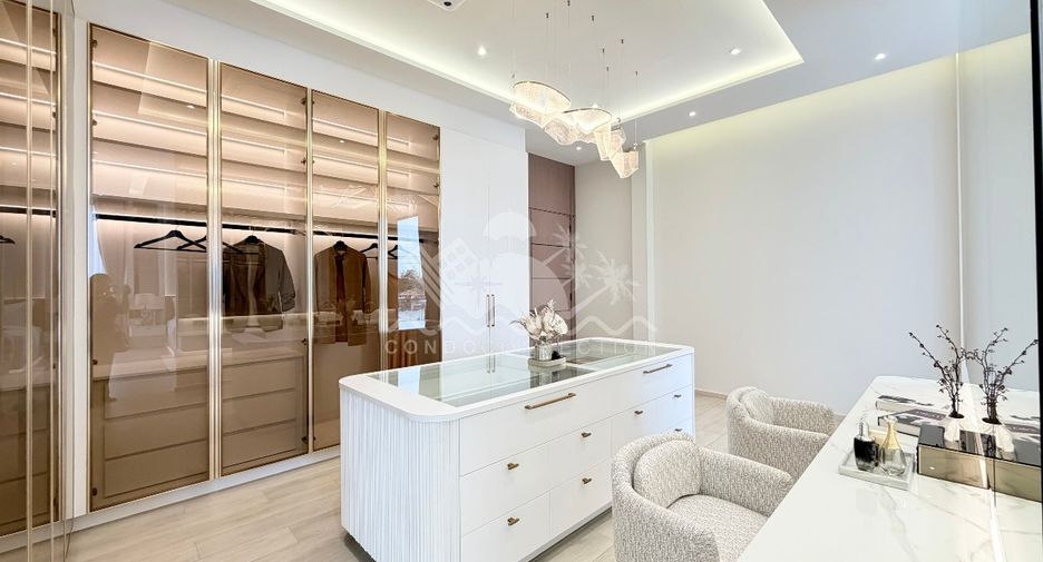 Casa en venta de 5 habitaciones en Bang Lamung, Chonburi