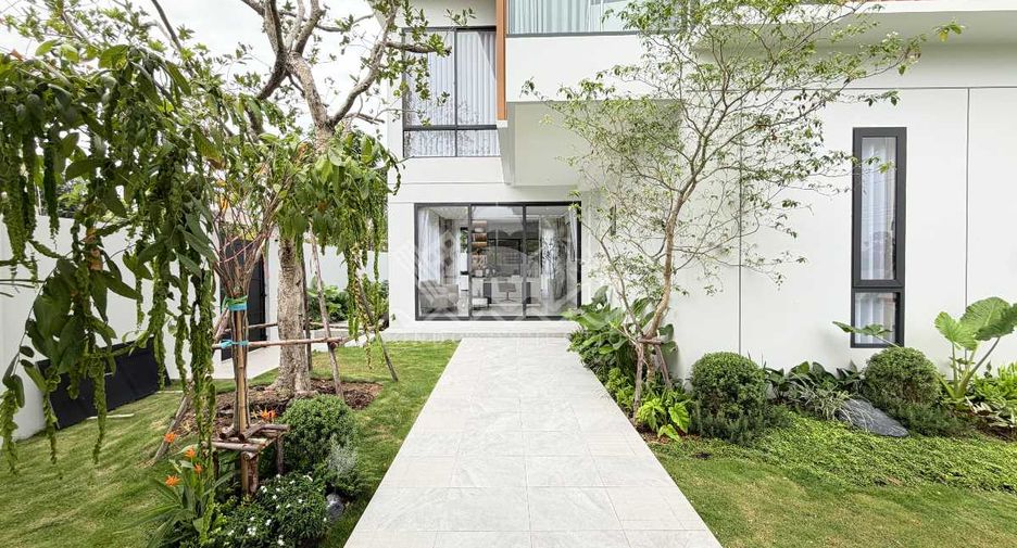 Casa en venta de 5 habitaciones en Bang Lamung, Chonburi