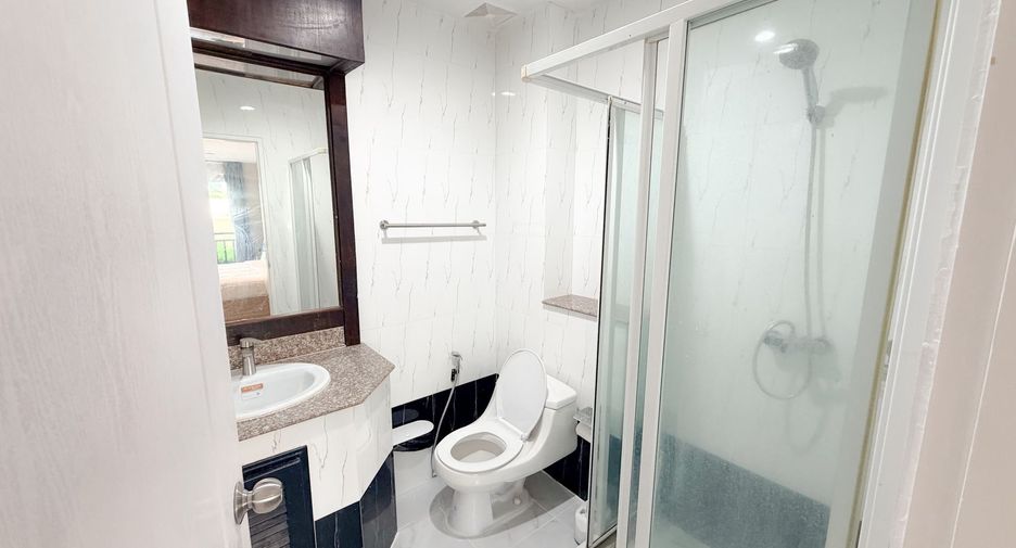 For rent 2 bedrooms condo in Mueang Phuket, Phuket