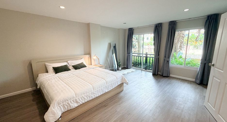 For rent 2 bedrooms condo in Mueang Phuket, Phuket