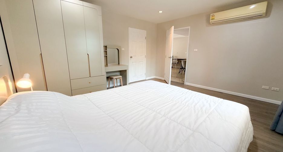 For rent 2 bedrooms condo in Mueang Phuket, Phuket