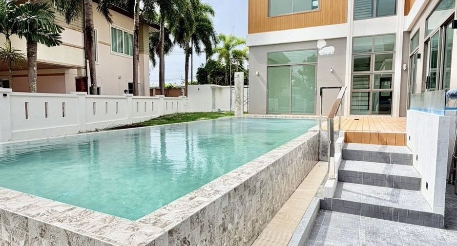 Villa en venta de 5 habitaciones en Mueang Phuket, Phuket