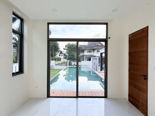 Villa en venta de 5 habitaciones en Mueang Phuket, Phuket