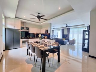 For sale 4 bedrooms house in Bang Lamung, Chonburi