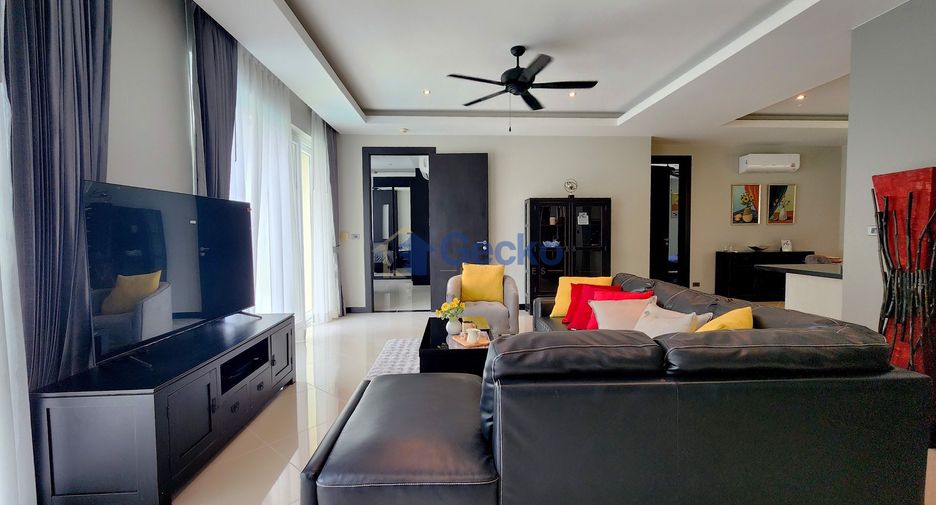 For sale 4 bedrooms house in Bang Lamung, Chonburi